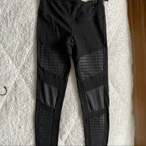 ALO YOGA Moto Leggings